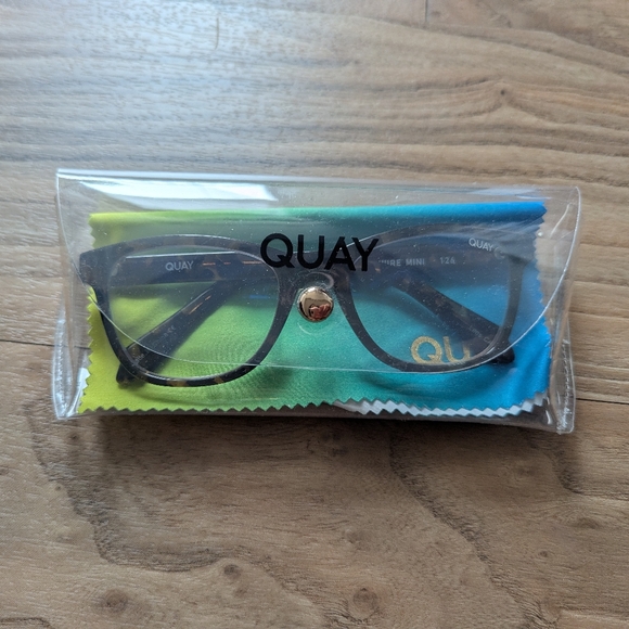 Quay Australia Accessories - NWOT Quay Blue Light Glasses